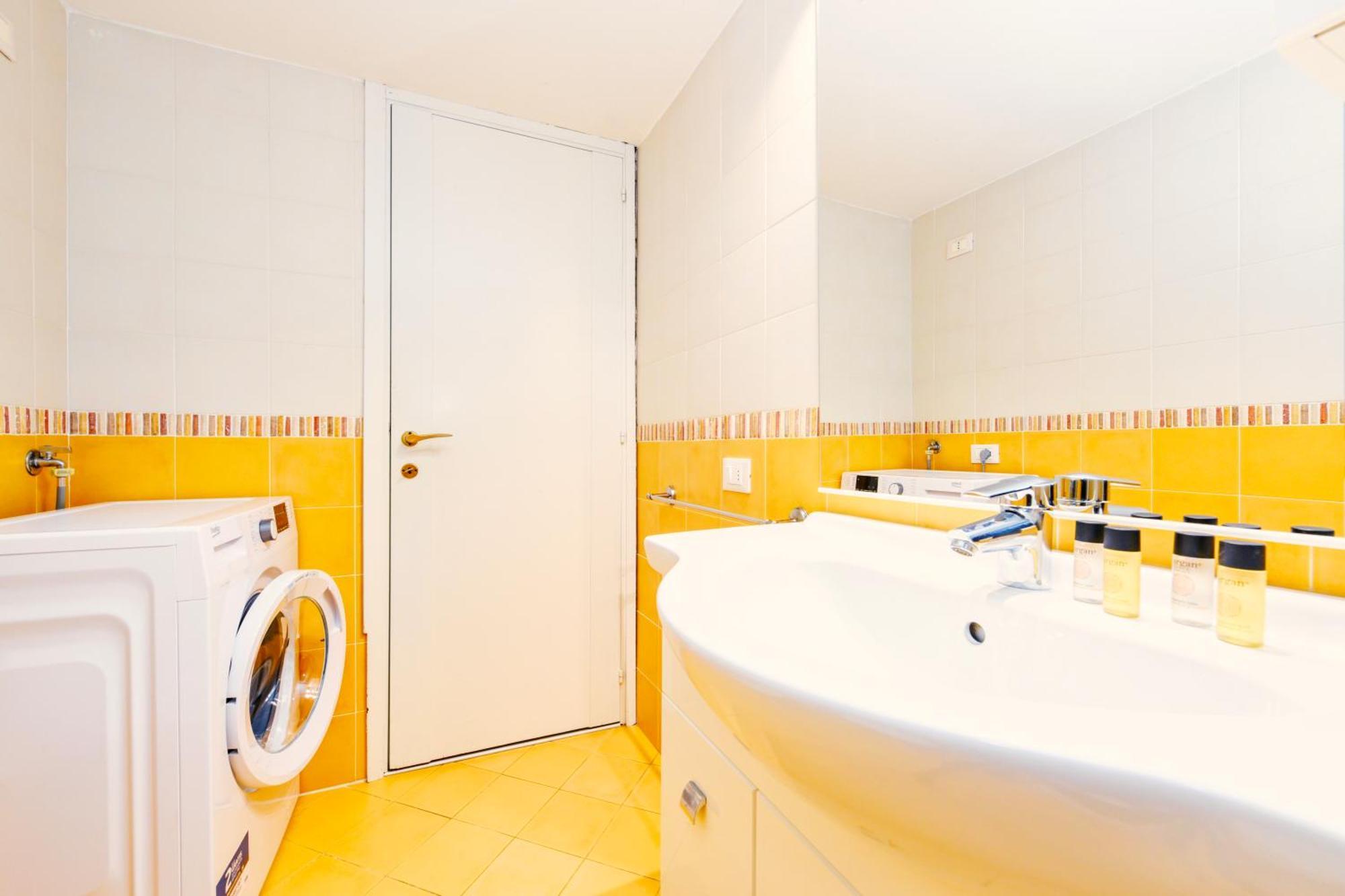 The Riva Apartment סירמיונה מראה חיצוני תמונה